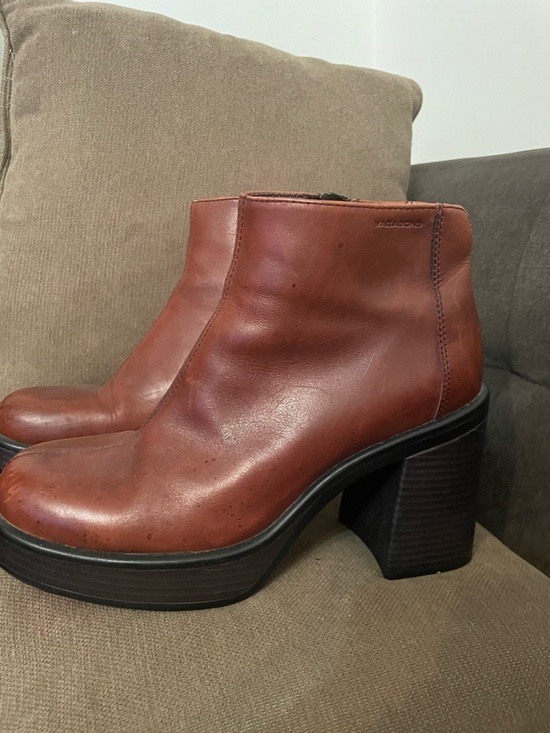Vagabond Shoes - Vagabond Brown Leather Platform Ankle Boots
